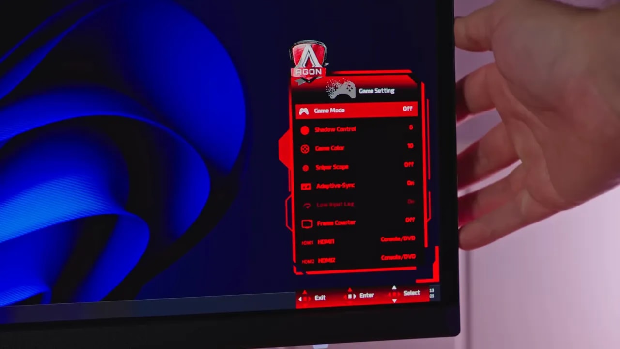 Menú de Game Setting del AOC AGON AG326UD mostrando el modo de juego y ajustes relacionados