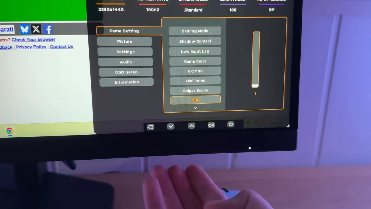 Detalle del test UFO en AOC Q27G4XF a 180 Hz mostrando el efecto del modo Extreme