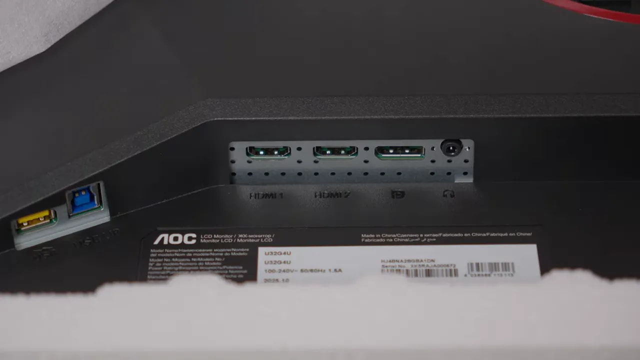 Puertos HDMI del monitor AOC U32G4U con etiquetas HDMI 1 y HDMI 2 en la zona posterior