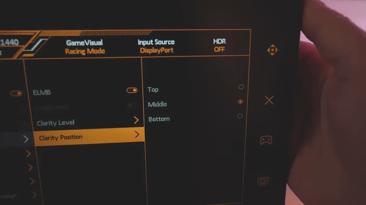 Menú ELMB del ASUS TUF VG27AQL5A con opciones de claridad y posición sobre la pantalla