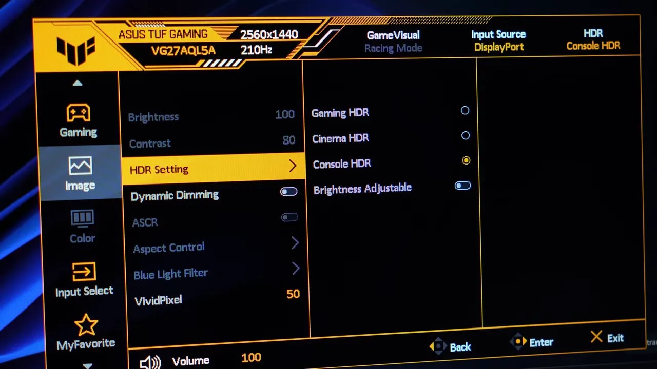 Menú del ASUS TUF VG27AQL5A con opciones HDR y preset Console HDR seleccionado