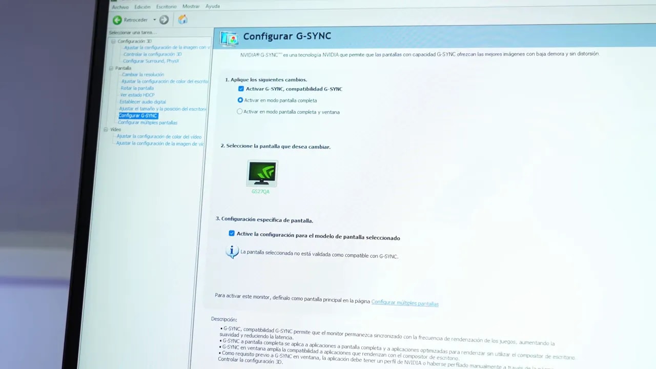 Configuración de G-SYNC en NVIDIA mostrando G-SYNC Compatible para el monitor