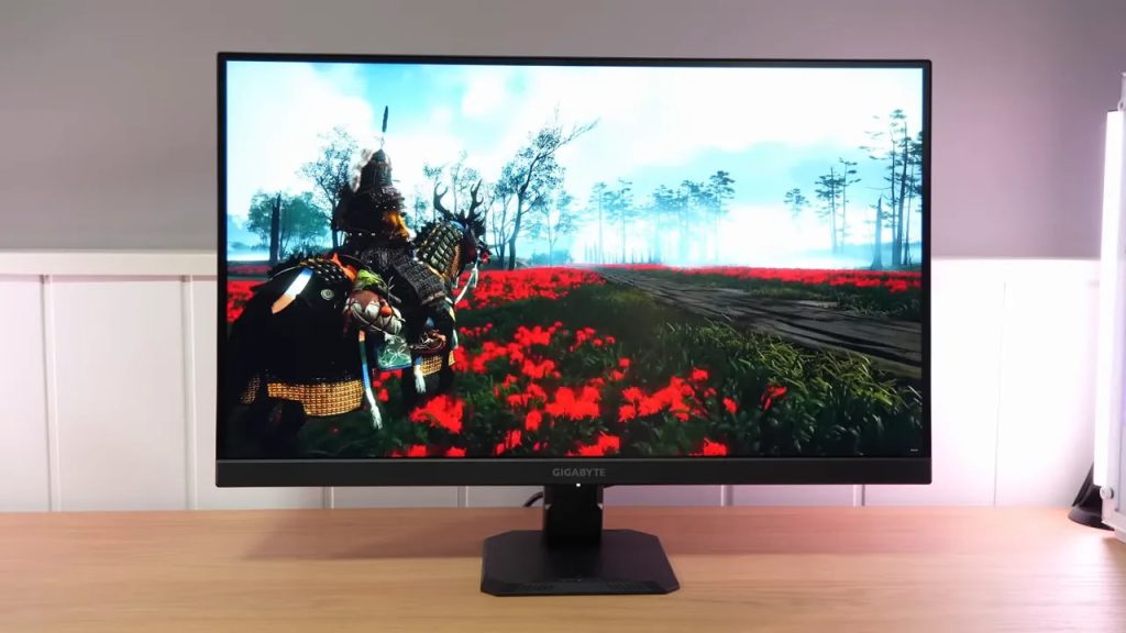 Pantalla Gigabyte GS27U con HDR activo mostrando una escena de juego con colores intensos