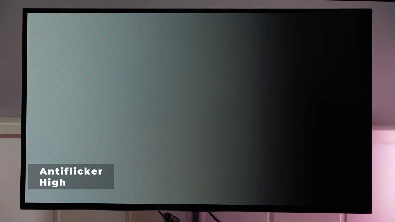 Pantalla de prueba del Gigabyte MO27Q28G con opción Antiflicker en modo High