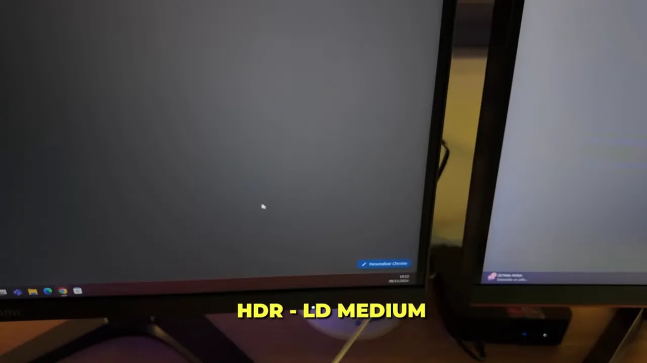 Monitor en HDR LD Medium con escena de fondo oscuro