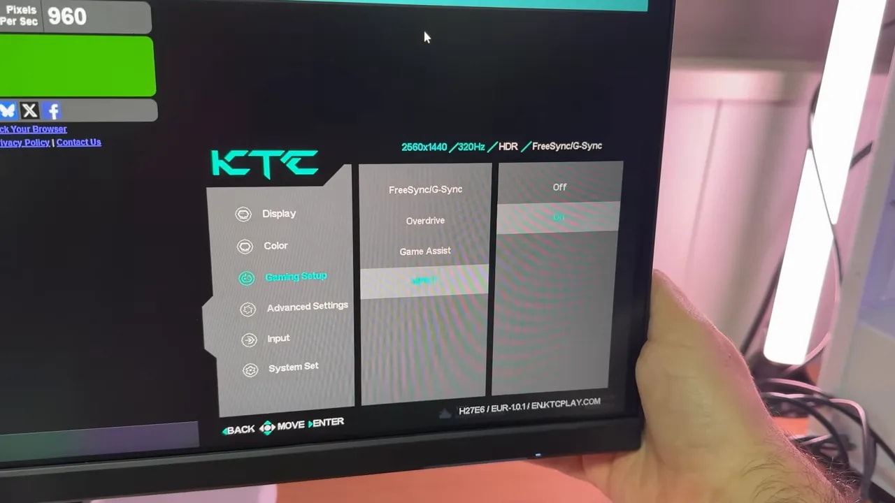 Menú OSD del KTC H27E6 mostrando opciones de FreeSync/G-Sync y ajustes de overdrive