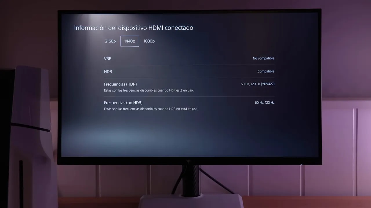 Pantalla de información del dispositivo HDMI conectado mostrando compatibilidad HDR y VRR en el KTC H27T27