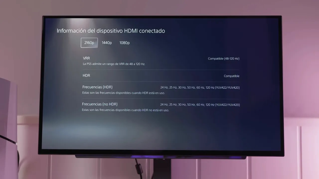 Pantalla de información HDMI del LG 27GX704A-B mostrando VRR y HDR compatibles