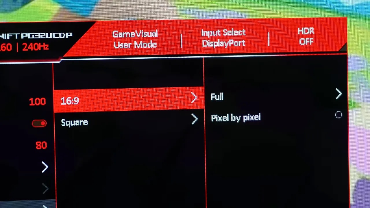 Menú del monitor con opción de escalado Pixel by pixel para 1080p en panel 4K