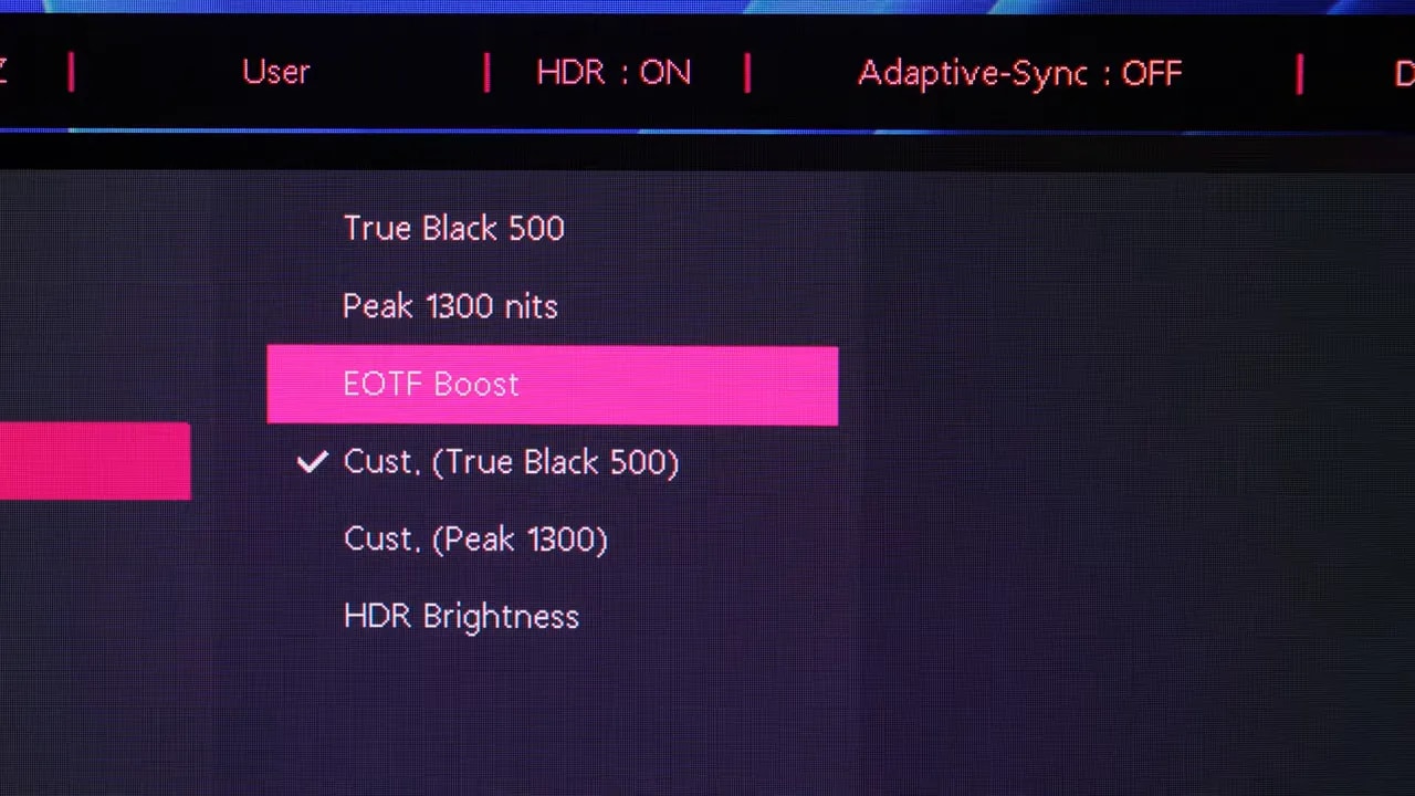 Menú de HDR del MSI MPG 341CQR X36 mostrando la opción EOTF Boost junto a True Black 500 y Peak 1300 nits