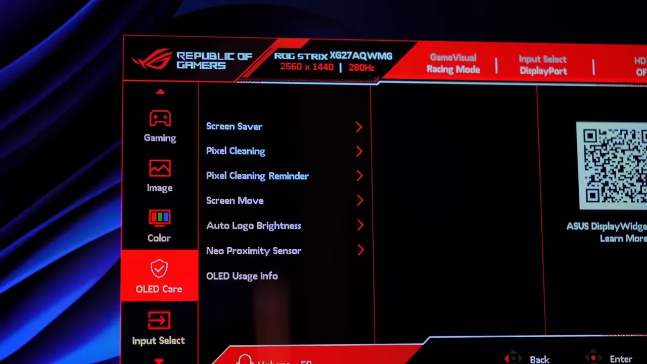Menú OSD del Asus ROG XG27AQWMG con opciones de cuidado del OLED como Pixel Cleaning y Screen Move