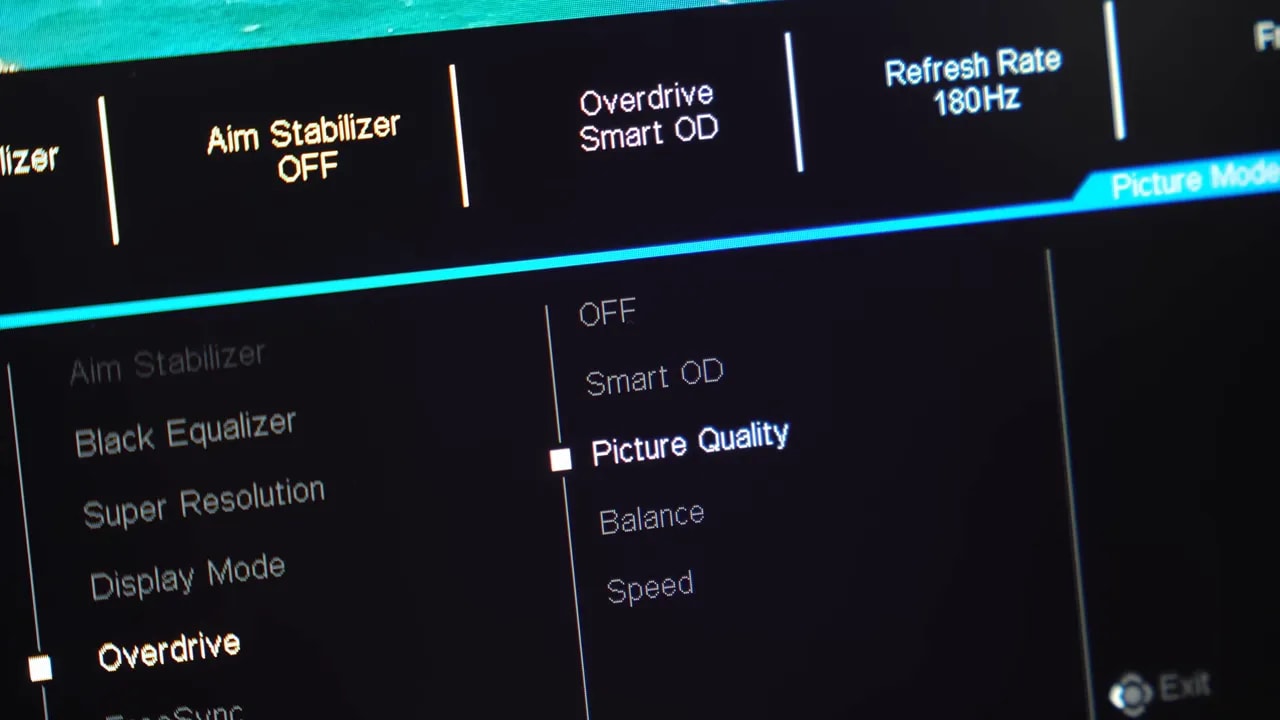 Menú OSD del Gigabyte GS27QA mostrando overdrive Picture Quality, Smart OD y Balance a 180 Hz