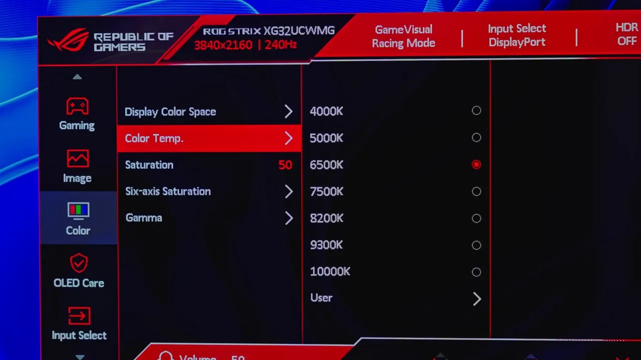 OSD del ASUS ROG XG32UCWMG mostrando temperatura de color y opciones de gamma en el modo GameVisual