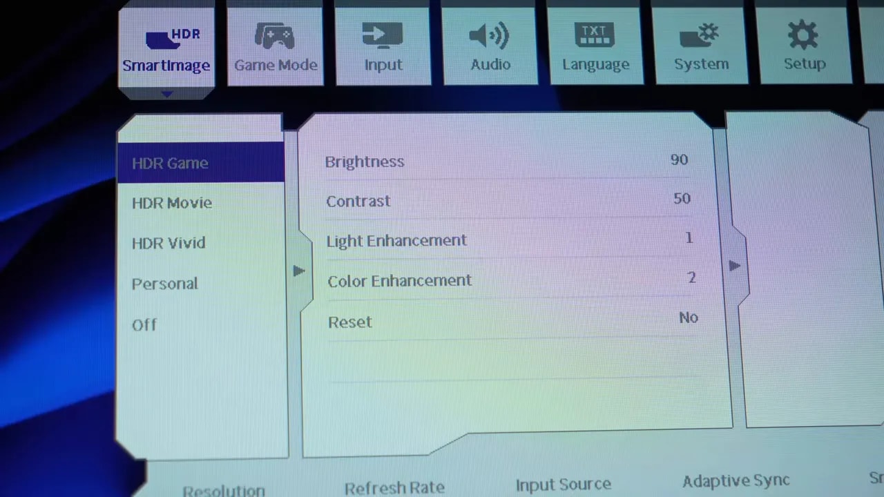 Menú OSD de HDR del Philips Evnia con opciones de ajuste de brillo, contraste y realce de color