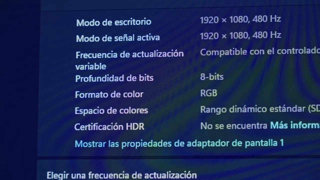Propiedades del adaptador mostrando modo de escritorio 1920 x 1080 a 480 Hz