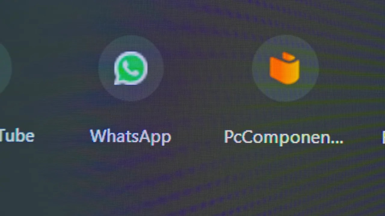 Propiedades del adaptador mostrando modo de escritorio 1920 x 1080 a 480 Hz