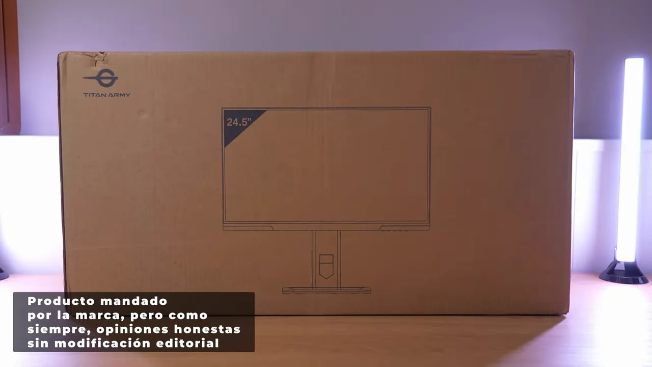 Reporte de calibración de fábrica del monitor Titan Army P2510S Plus con valores de color y medición