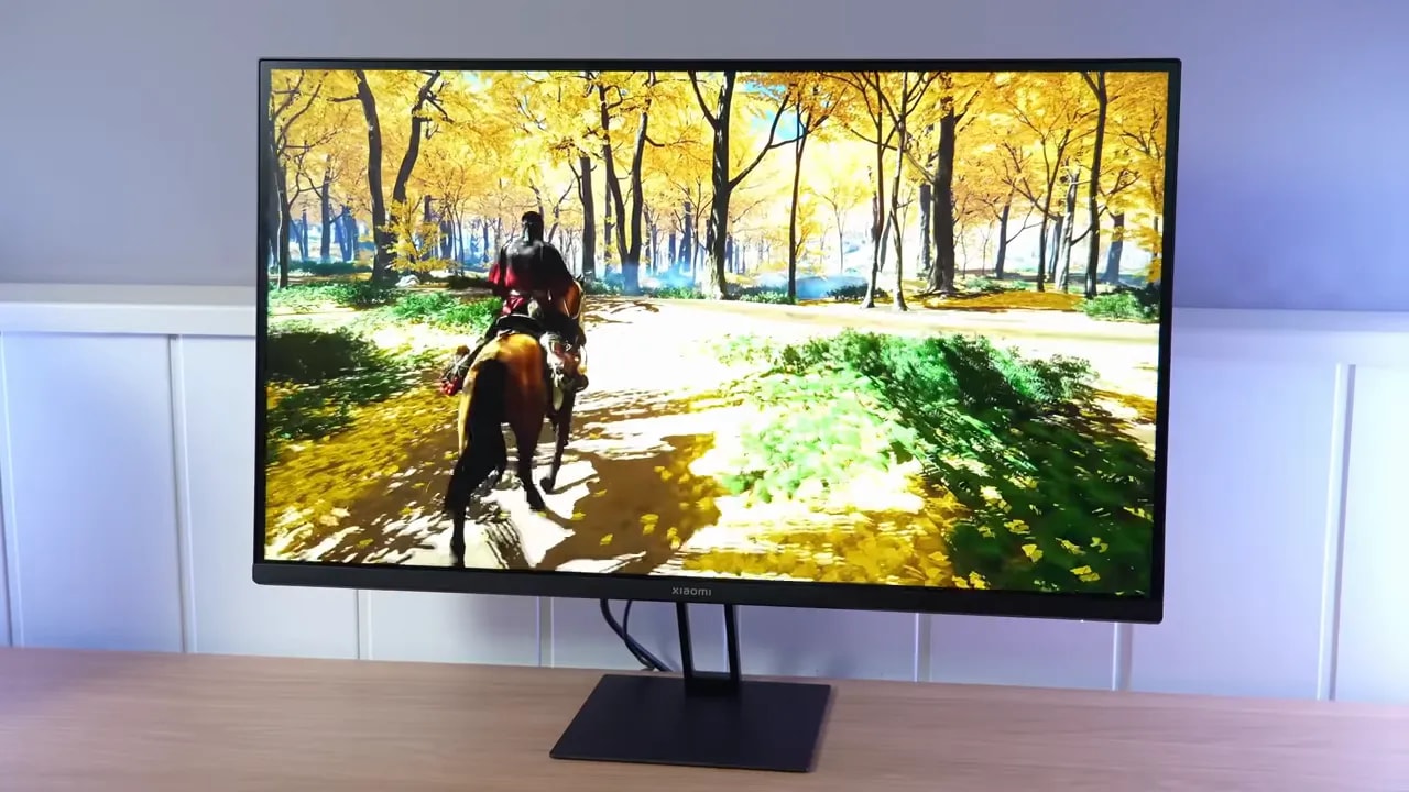 Pantalla del Xiaomi G27Qi mostrando un juego en un banco de pruebas